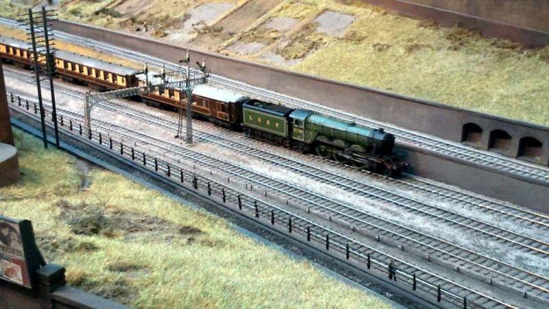 Model train clubs in London England at KraftTrains.com The Model Railway Club in London England and model train clubs around the world and more.